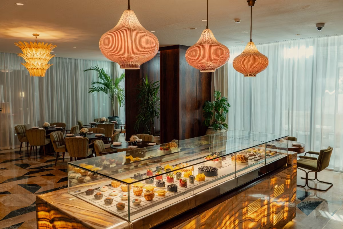 V The Ned Doha otevřela francouzská cukrárna Millie’s Cake Shop